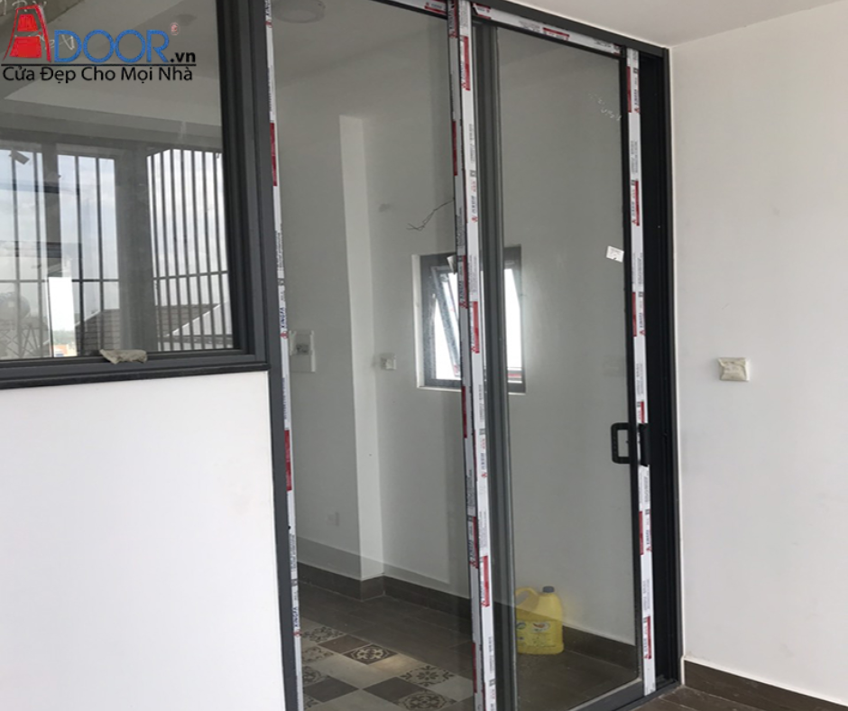 cửa đi mở lùa xingfa 2 cánh