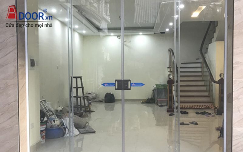 Mẫu cửa kính tự động mở trượt 2 cánh tại Sầm Sơn - Adoor Mẫu cửa kính tự động mở trượt 2 cánh tại Sầm Sơn - Adoor