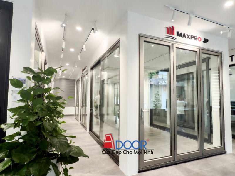 Showroom cửa nhôm kính Maxpro tại Tuy Hòa Showroom cửa nhôm kính Maxpro tại Tuy Hòa