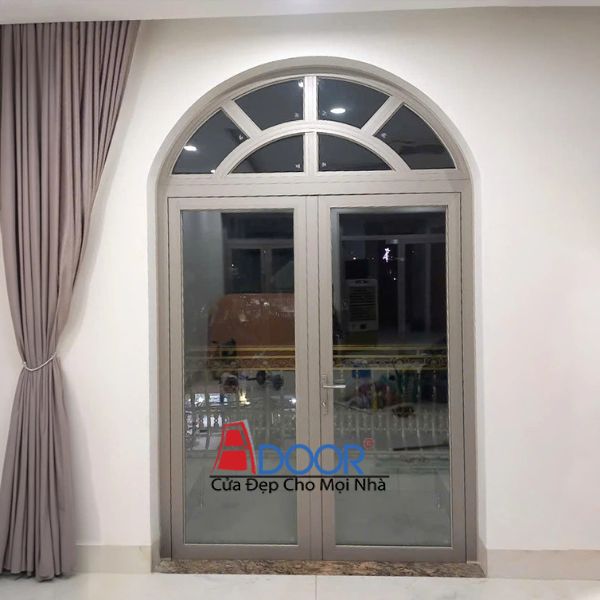 Một bộ cửa đi mở quay 2 cánh bằng nhôm Maxpro Một bộ cửa đi mở quay 2 cánh bằng nhôm Maxpro