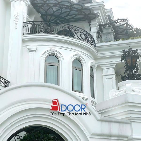 Cửa nhôm Maxpro được lắp đặt tại một ngôi nhà ở Cao Lãnh, tạo vẻ đẹp hiện đại và sang trọng Cửa nhôm Maxpro được lắp đặt tại một ngôi nhà ở Cao Lãnh, tạo vẻ đẹp hiện đại và sang trọng