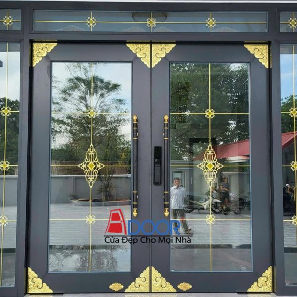 Mẫu cửa thủy lực xám toát lên vẻ sang trọng Mẫu cửa thủy lực xám toát lên vẻ sang trọng