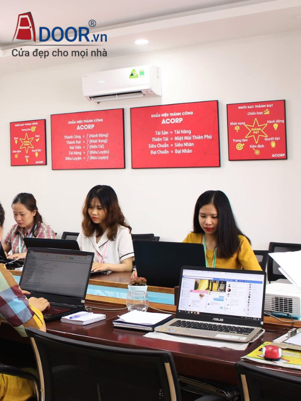 Văn phòng làm việc tại Adoor